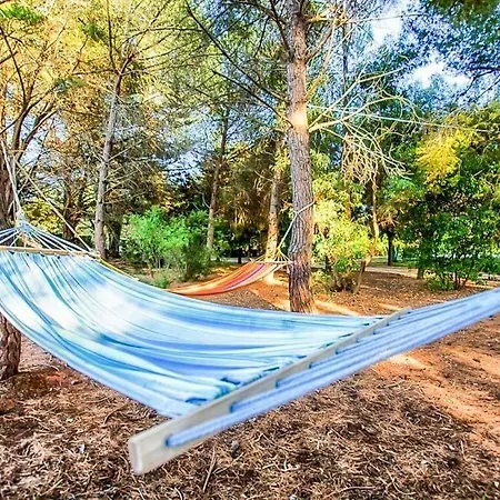 Sleeps 6 Pool Air Con Wifi Specchiolla