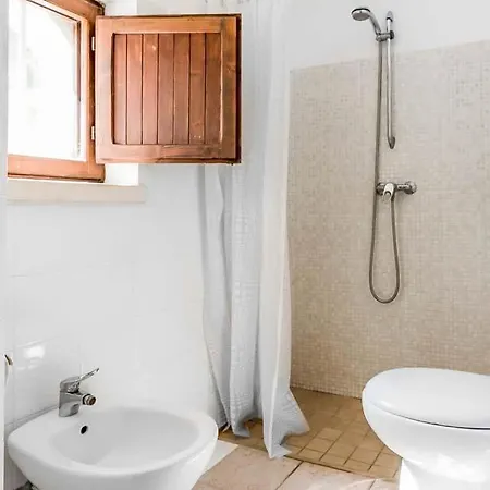 Sleeps 6 Pool Air Con Wifi Villa Specchiolla