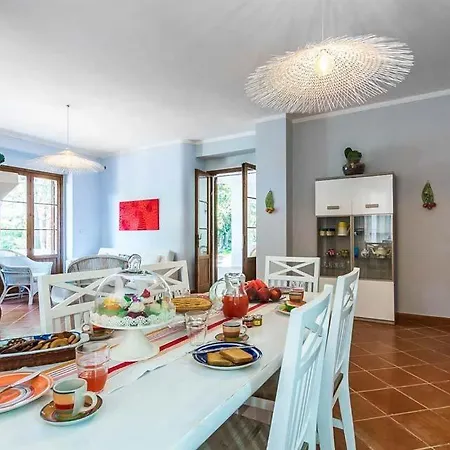 Sleeps 6 Pool Air Con Wifi * Specchiolla